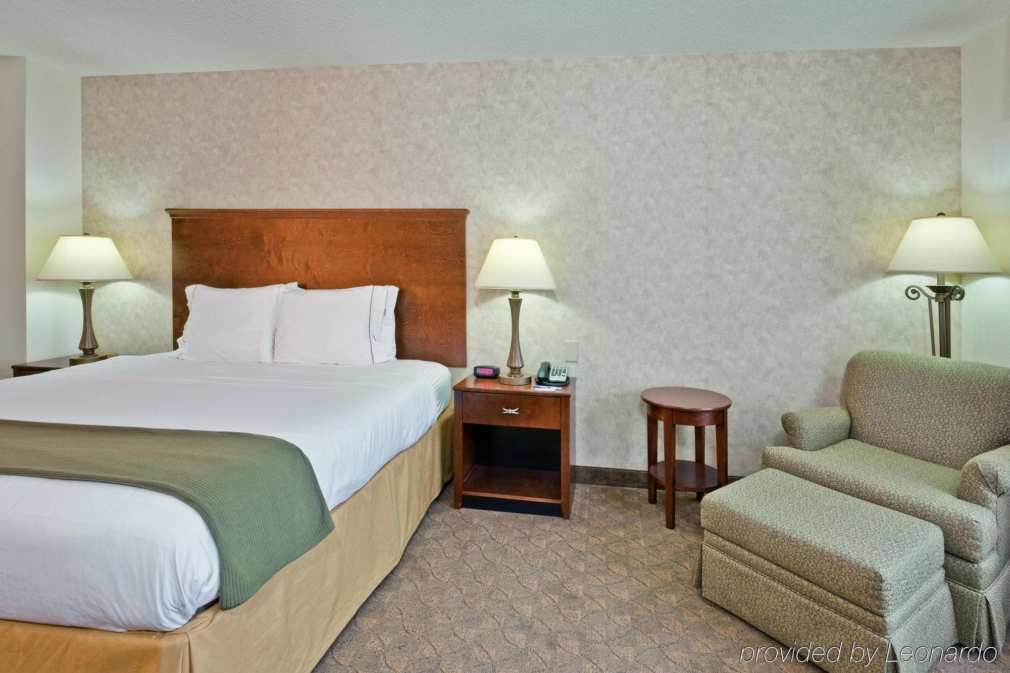 Holiday Inn Express & Suites Sparta Cameră foto